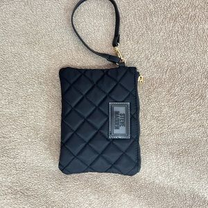 steve madden wristlet